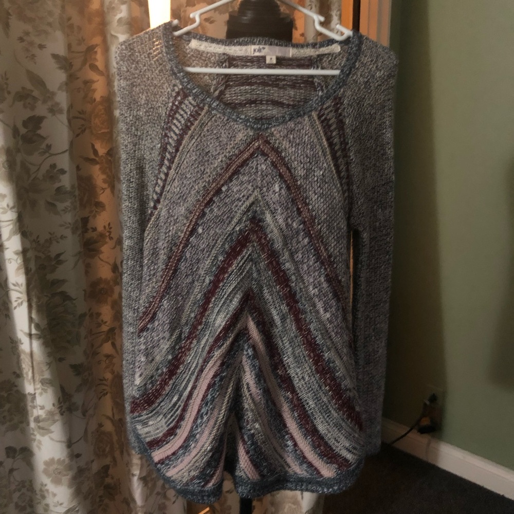Jolt sweater